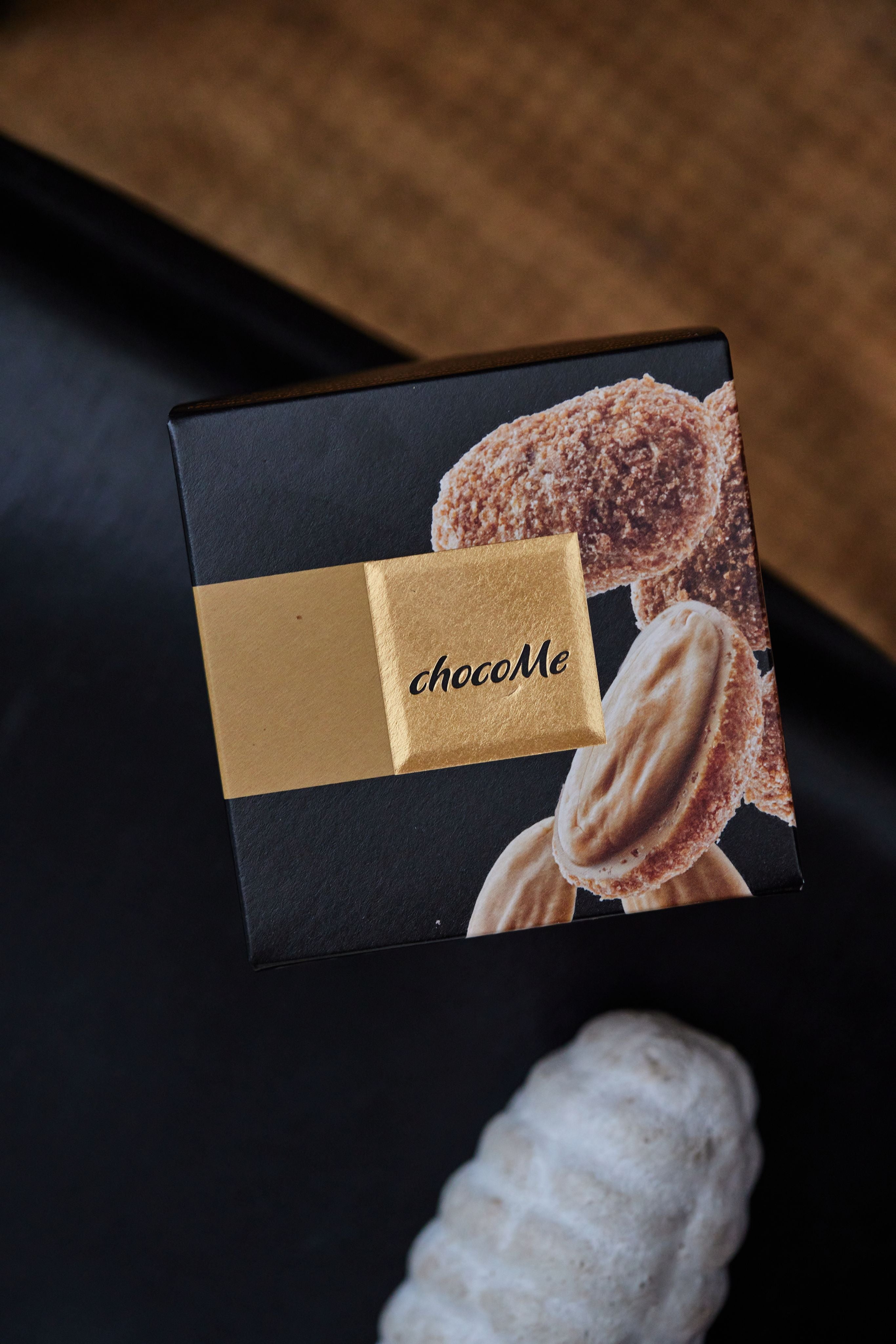 Mandorle Ricoperte di Sale Grigio e Wafer al Cioccolato Biondo